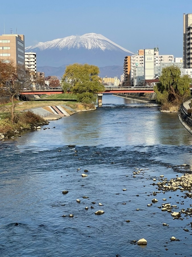 ふるさとの山に向かひて