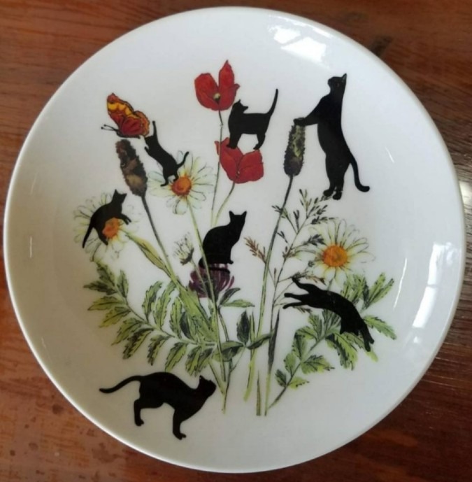 猫と花のお皿