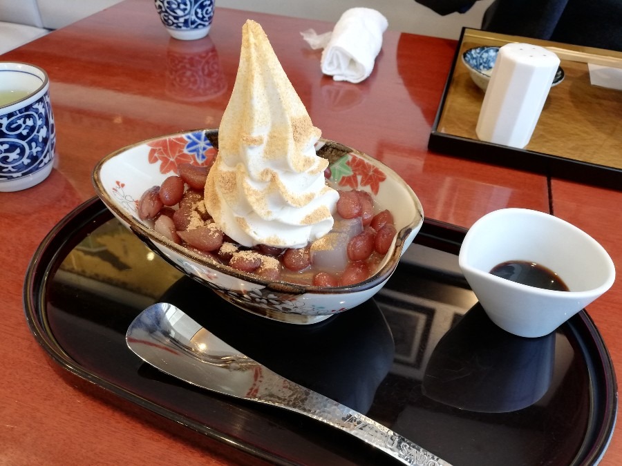 お友達と甘味処