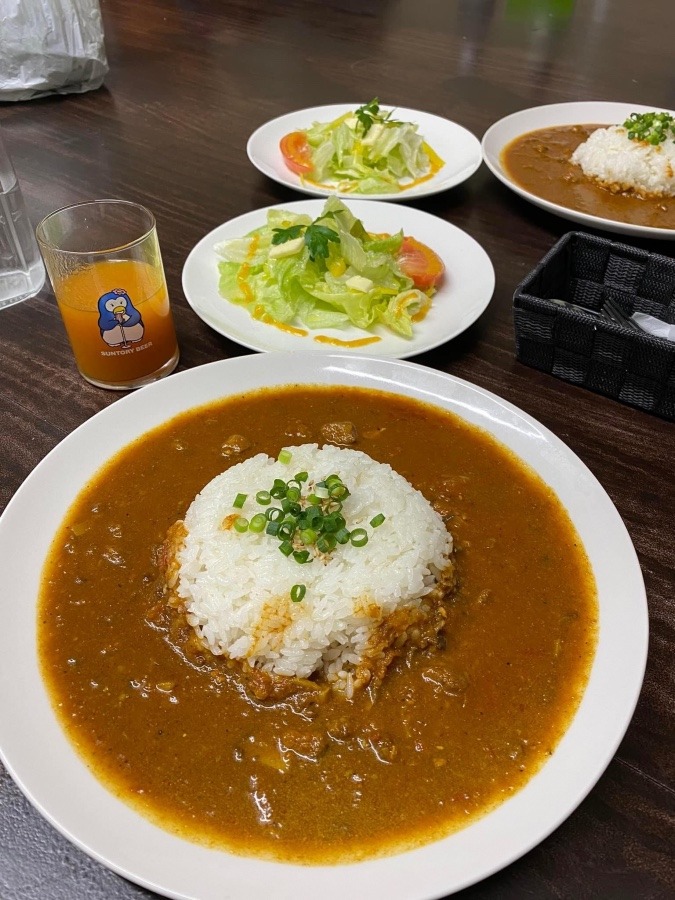 ベタ⁉️『絶品カレー』と言うネーミングのメニュー。