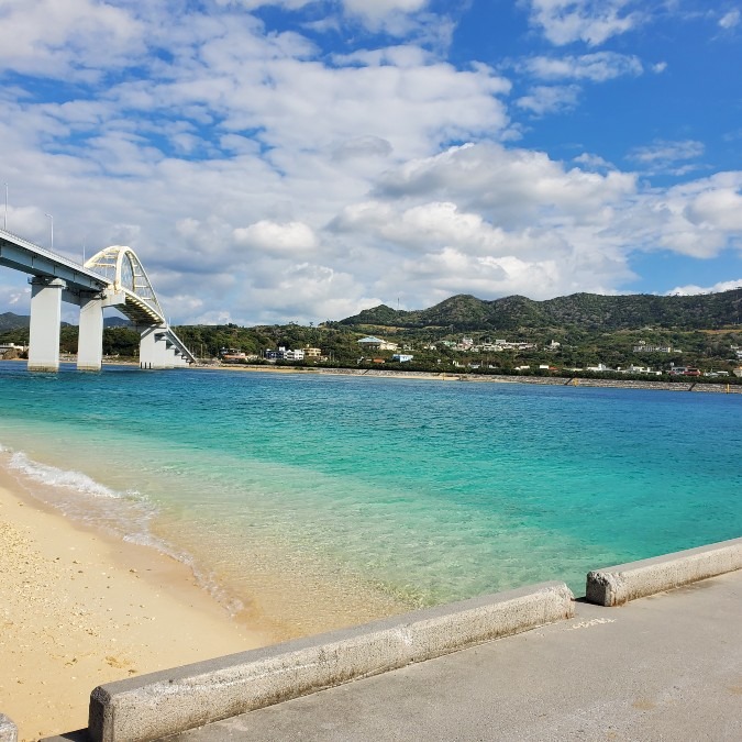 今日の沖縄瀬底大橋