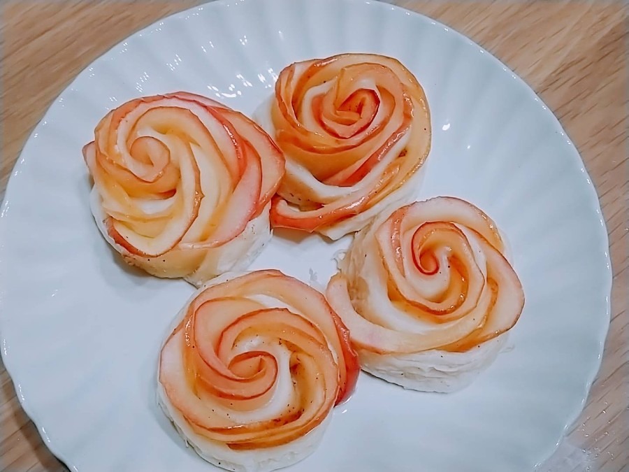 薔薇の形のアップルパイ