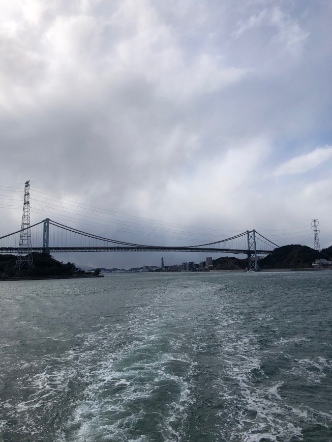 寒空の関門橋