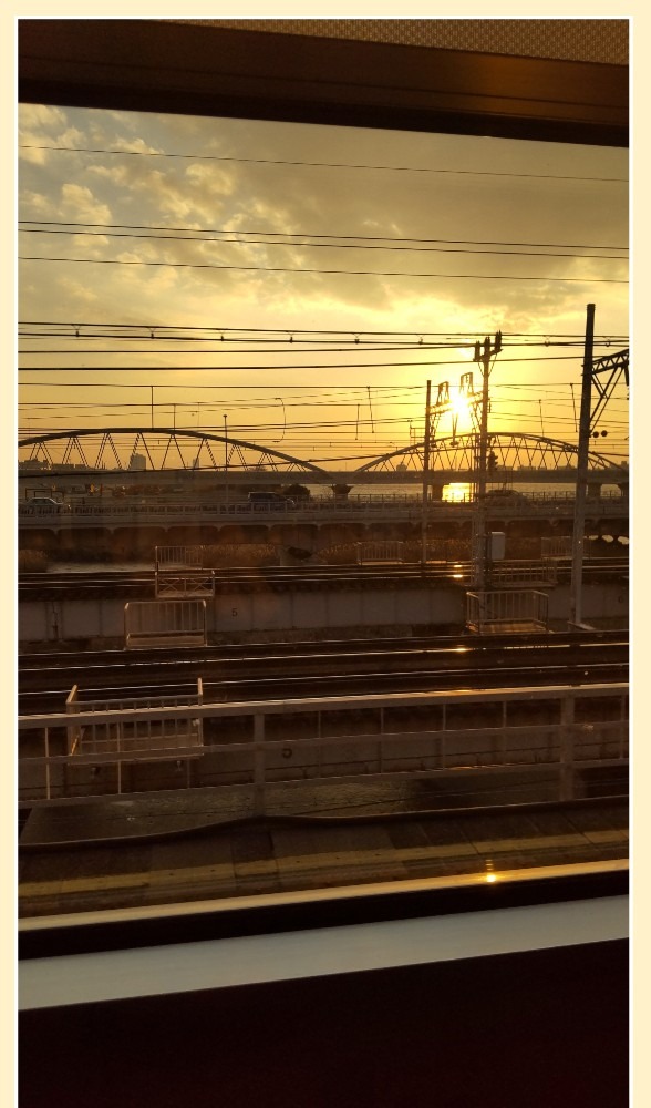 阪急電車・十三大橋橋梁の夕日🌇