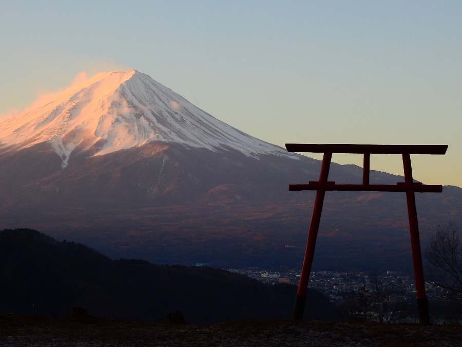 富士山と鳥居