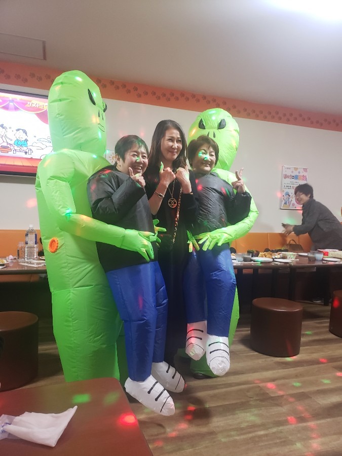 宇宙人あらわる!