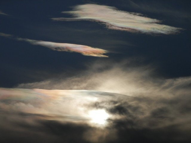 夕方の彩雲