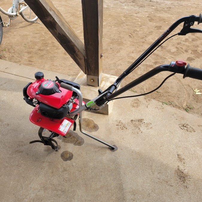 真っ赤なスーパーカー