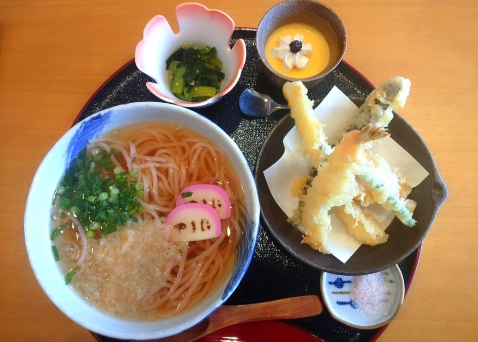 桜うどん定食🙋‍♂️🙋‍♂️