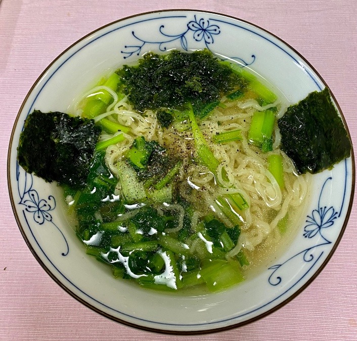 夜食はラーメン