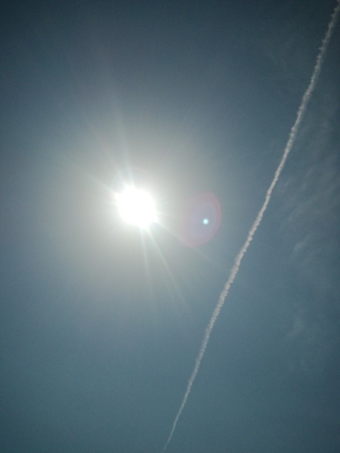 太陽とひこうき雲