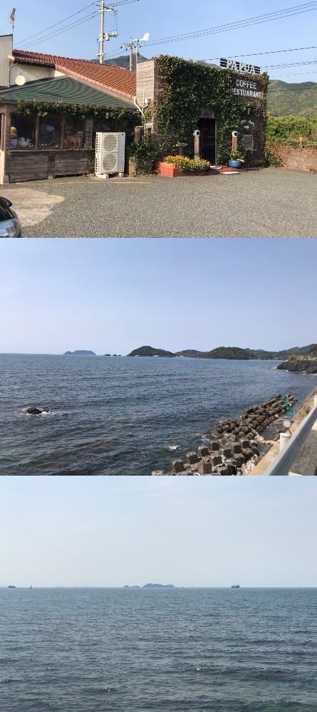 海沿いのカフェレストラン