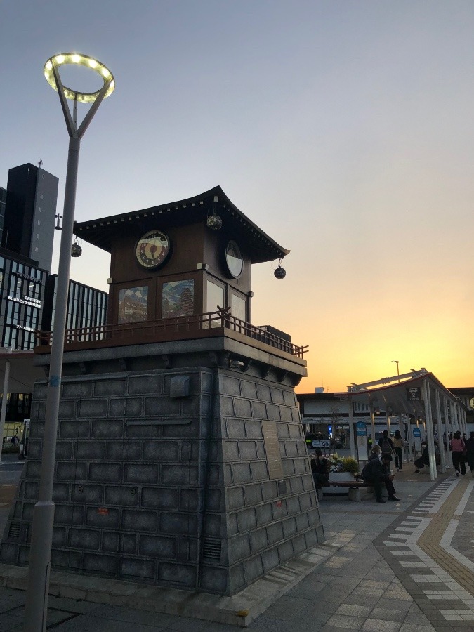 成田駅前の時計台