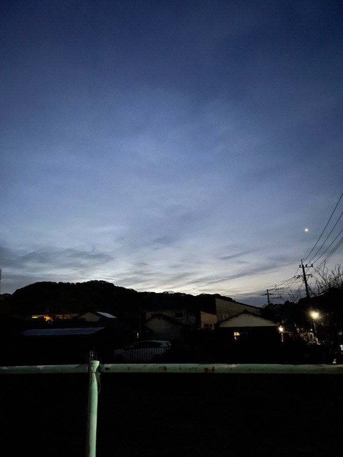 5時の空