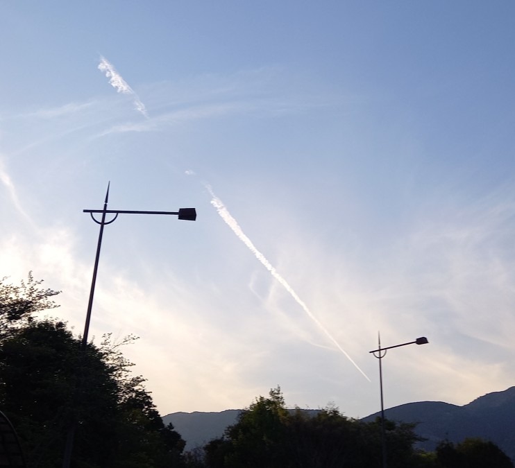 飛行機✈️雲ですかね❗