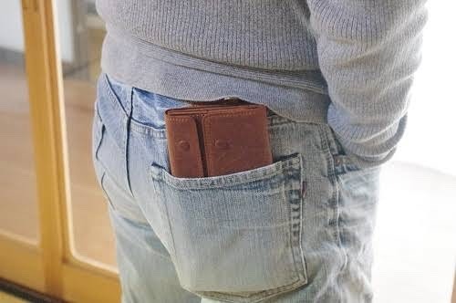 ヒップポケットにお財布は、身体に悪い。