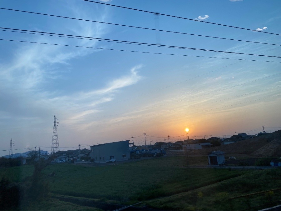 車窓から　今朝の空