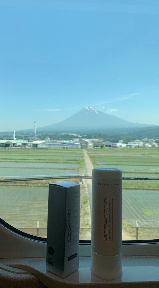 裸の富士山…
