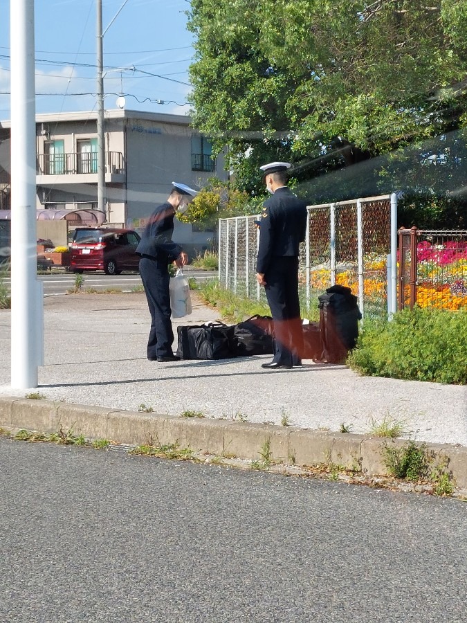 どこの学生さん？