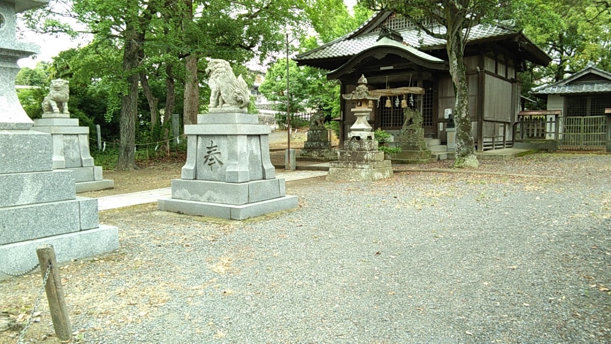 ５月３０日は、今月２回目の新月です。ブラックムーンとも呼ばれる日、新月参りしてきました。