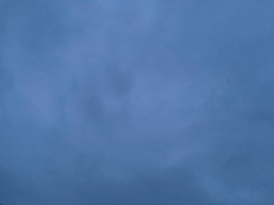 日の出前