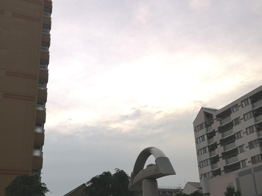 今、空✨✨✨　西国分寺　駅前