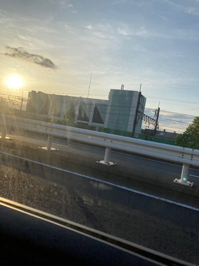 横浜の朝日