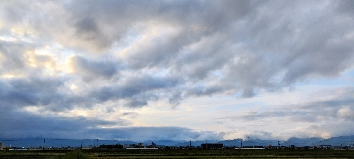 都城市（2022/5/31）　今朝は雲が有りますが晴れです😄⤴️