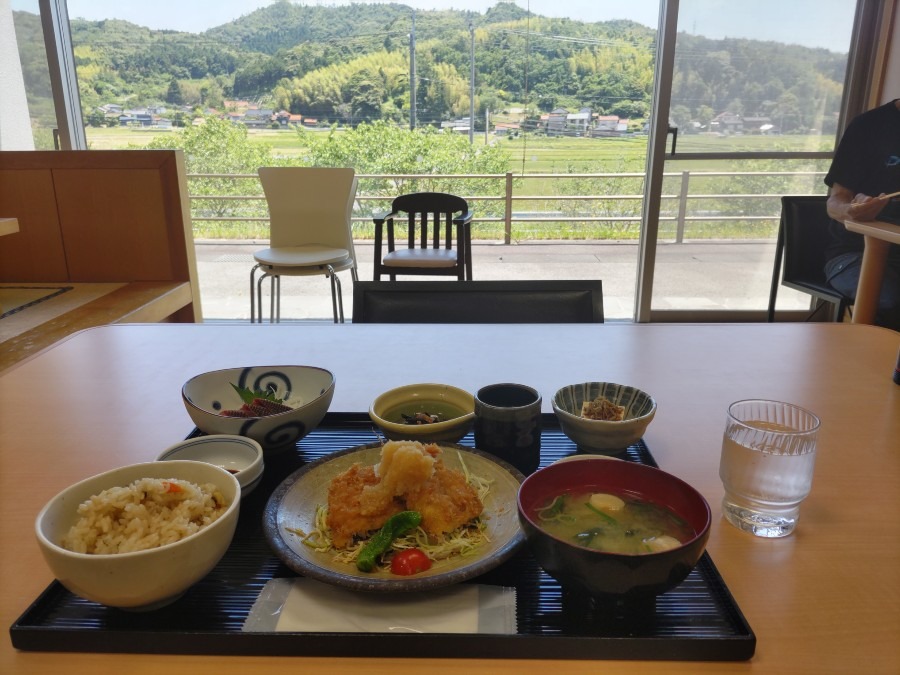 こういうシチュエーションで食べました❗