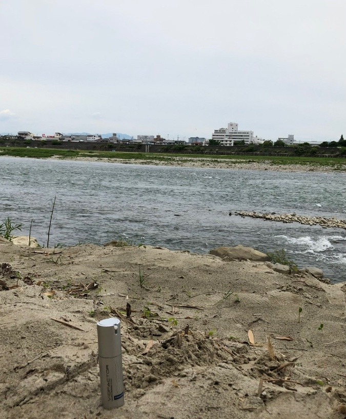 暴れる川の跡🪨