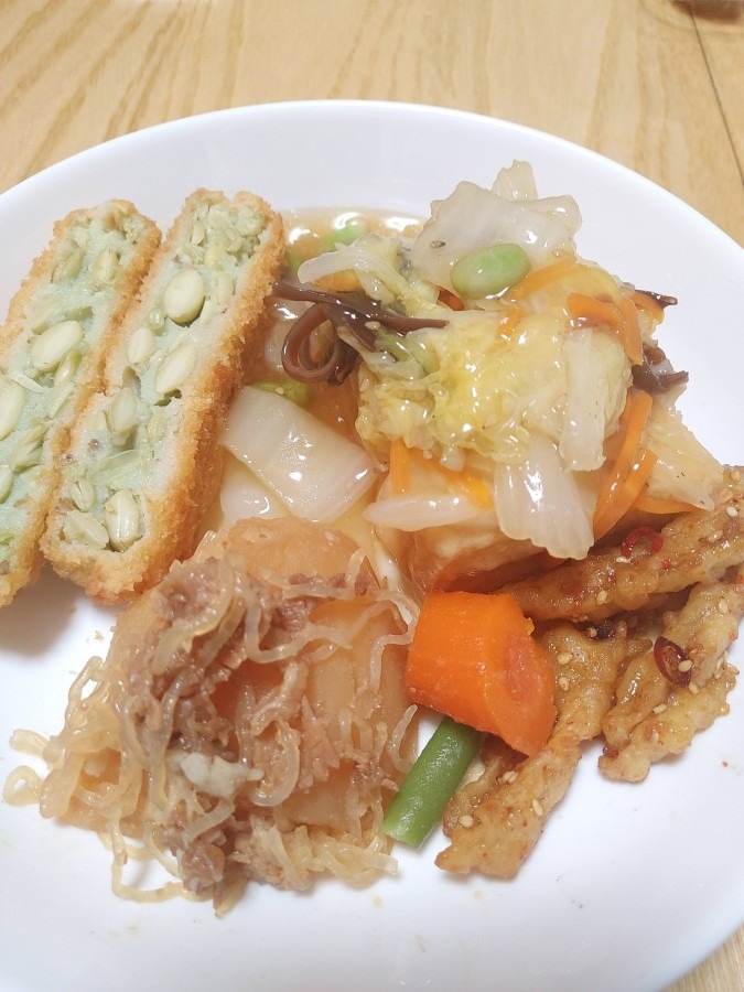 豆腐あんかけ・肉じゃが・ピリ辛ゴボー・たんまり枝豆フライ🍴😁