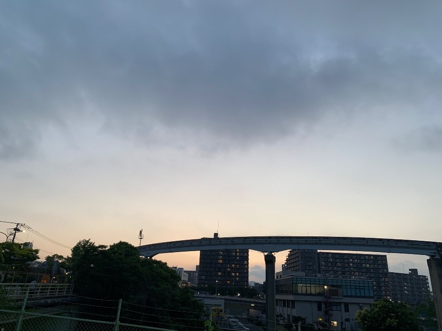 コントラスト…
