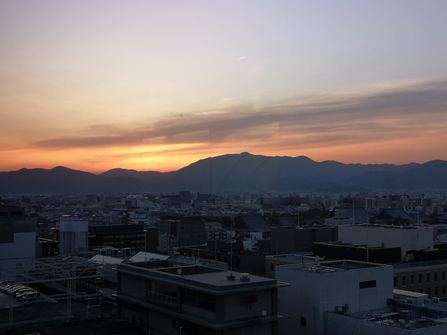昨日の夕暮れ✨京都　西の空