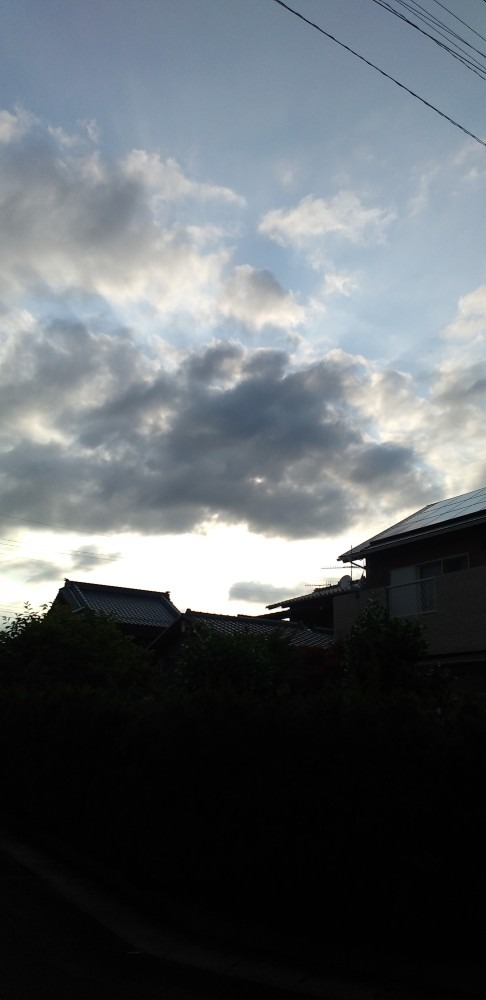 18時の空