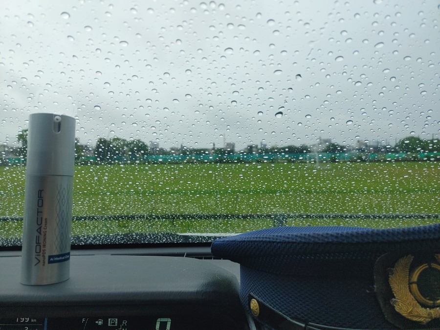 今日のスタート☔アイロニング😊