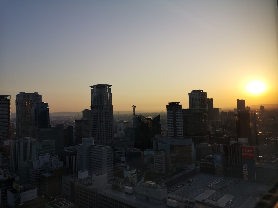 午前５時✨梅田　東の空