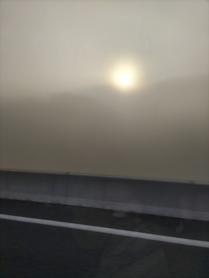 霧の松江自動車道道　1
