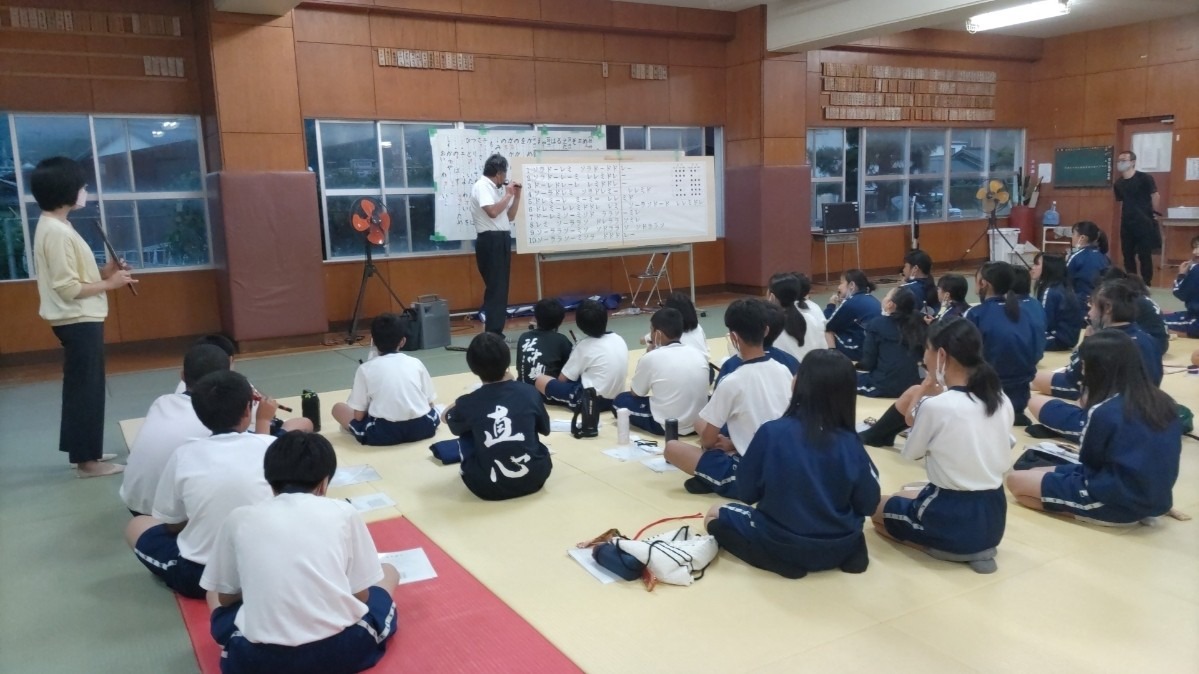 大社中学校吉兆行事の練習が始まりました。