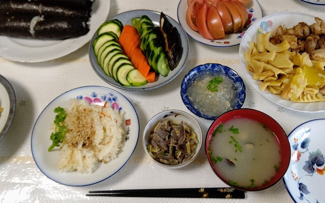 田植え後の昼ご飯♪