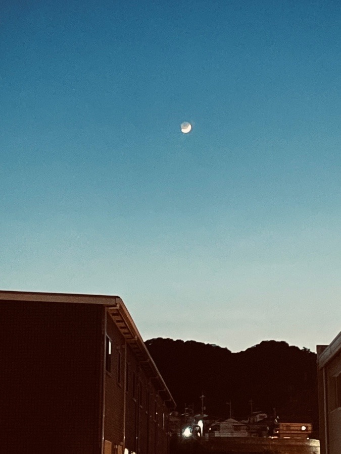 三日月🌙　20：00