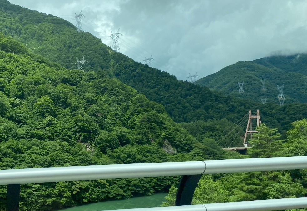 県境あたりを通過。