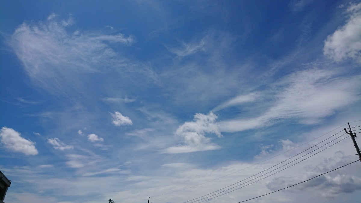 2022/7/28 13時過ぎの空の様子