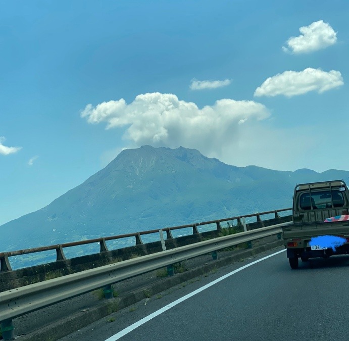 国道10号線からの桜島🚗／^o^＼