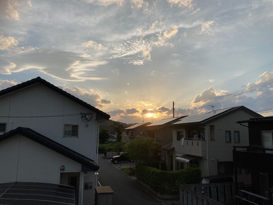 ✨19時00分の夕陽✨