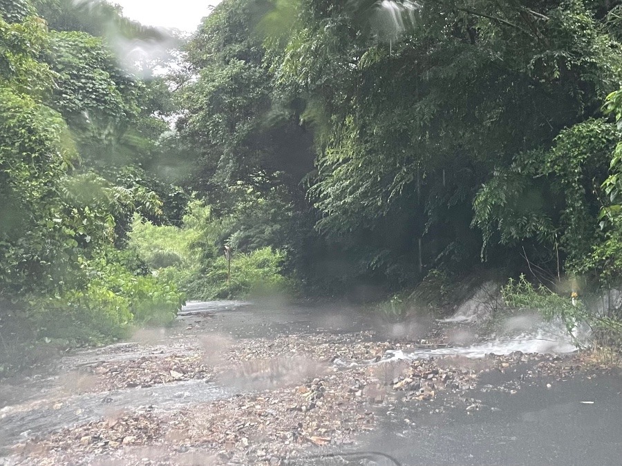 雨スゴイです！