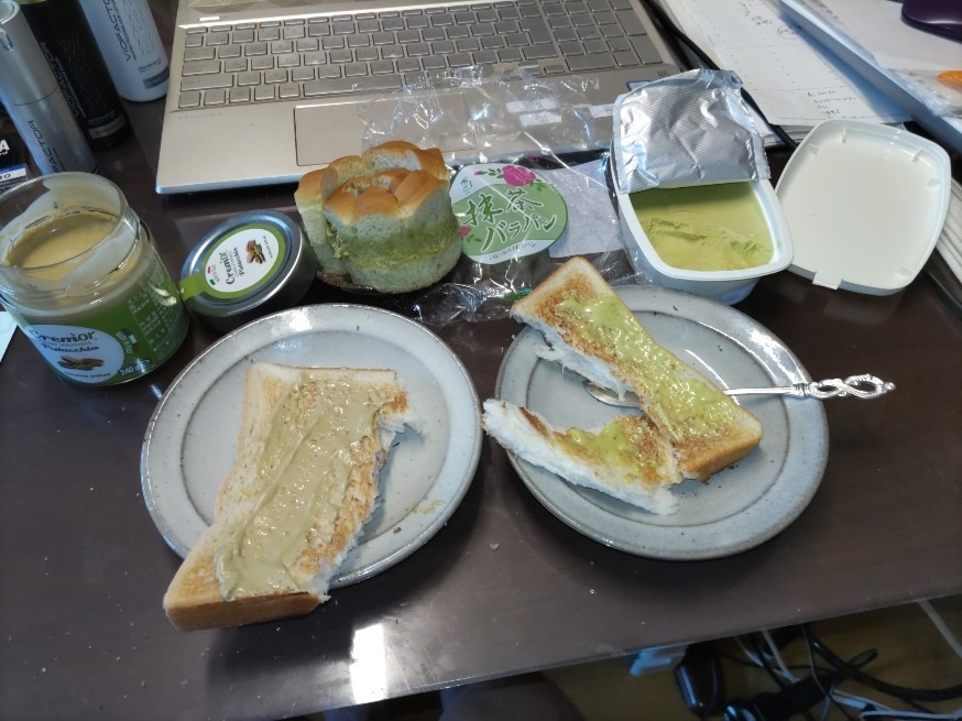 食パン焼いてみました。