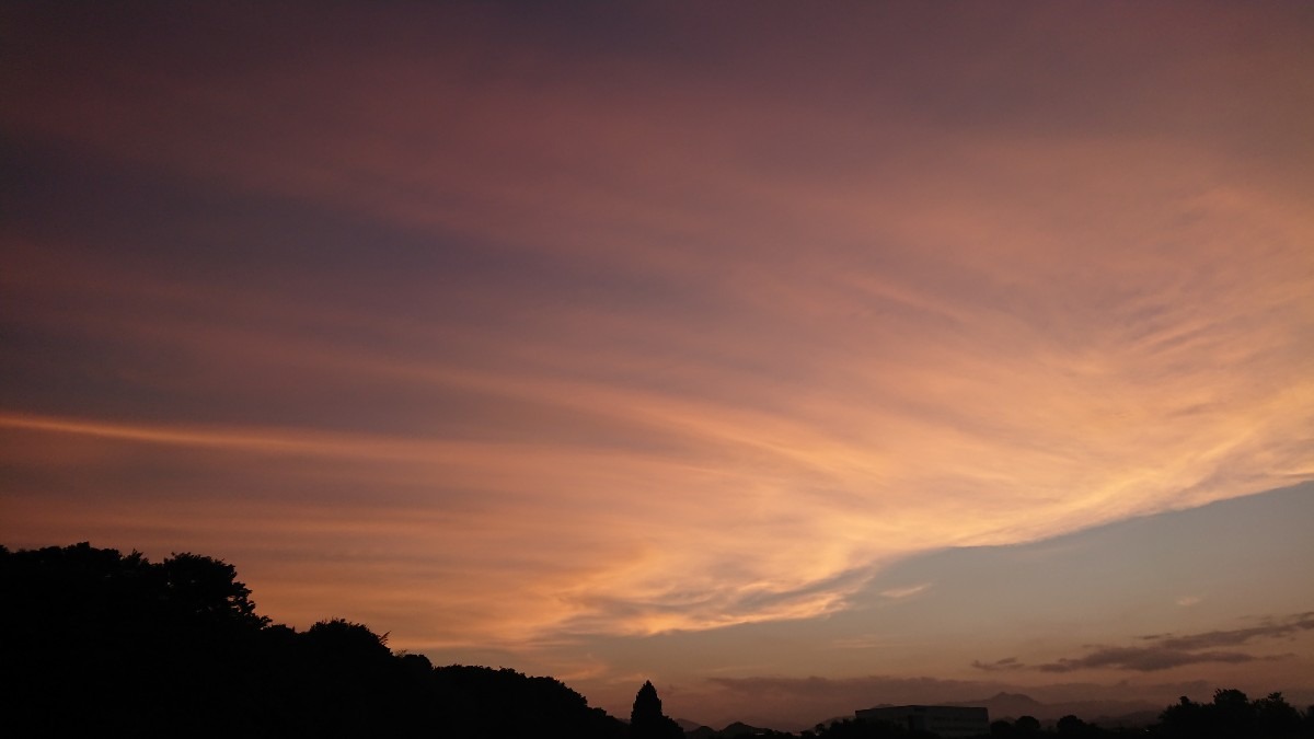 7/25 19時過ぎの空の様子