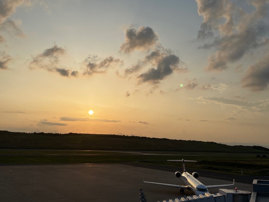 夕日を背中で感じとる