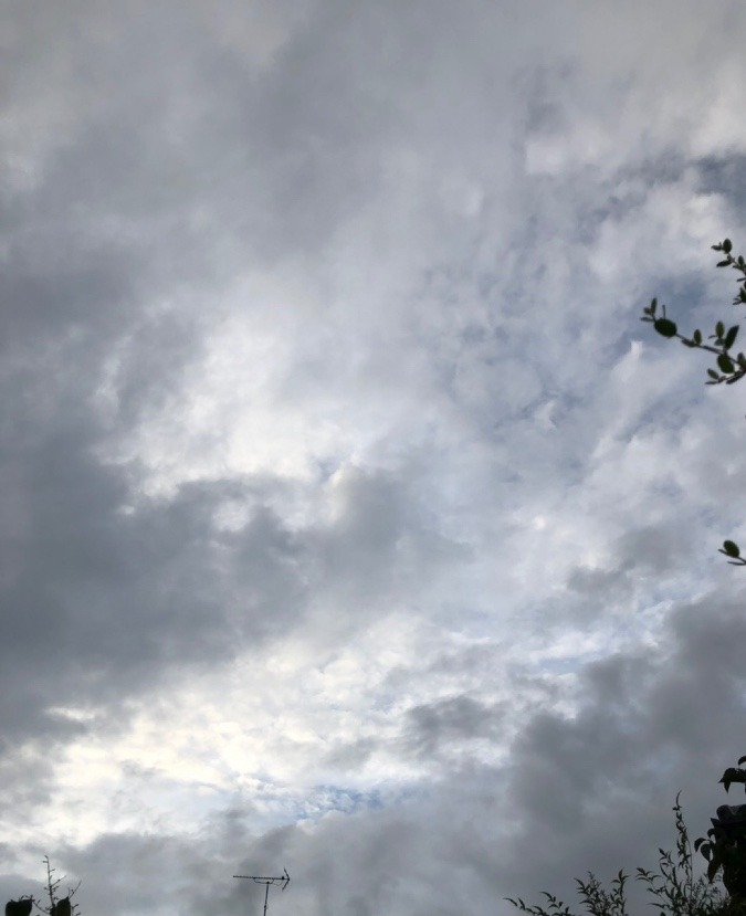 雨間☁️