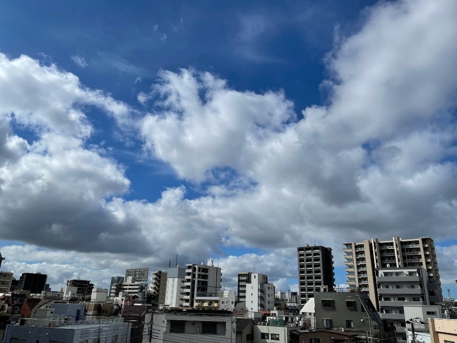 7月28日　8時の空